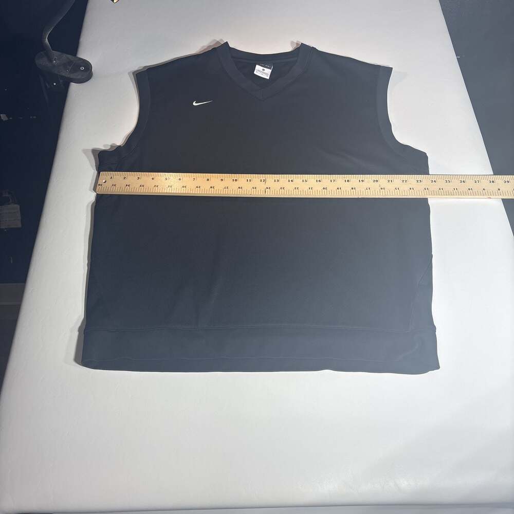 Nike - Picture 2 of 7